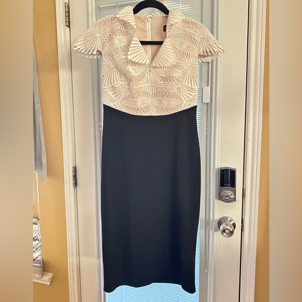Tadashi Shoji Elegant Black and Cream lace Dress size 2
